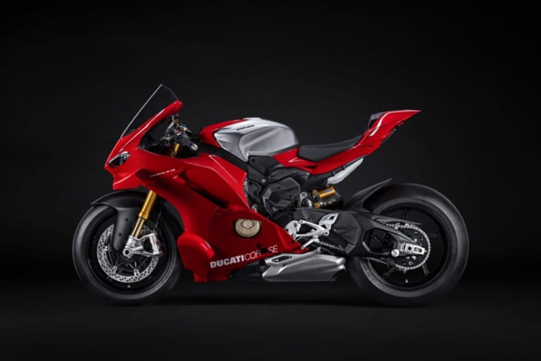 パワーウェイトレシオは0.794kg/PS!まさに公道を走るMotoGPマシン! 驚異の235馬力&16,500rpm、新型「パニガーレV4 R」が国内上陸!!