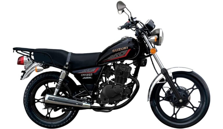 SUZUKI GN125｜足つき抜群の119kgボディにABSをプラス！ キャブ車なのに近代的な安心感。スズキ「GN125 ABS」に2027年モデルが登場【海外】