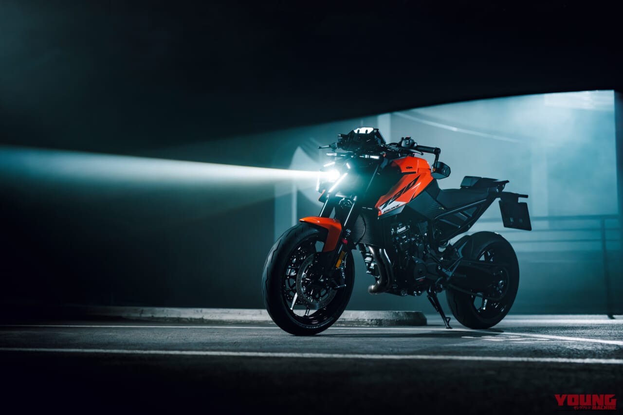 KTM 790 DUKE｜激変したブレーキ・足回りと従来モデルから2kg減の軽量化！ KTM新型「790 DUKE」2027年モデルが魅せる正当進化
