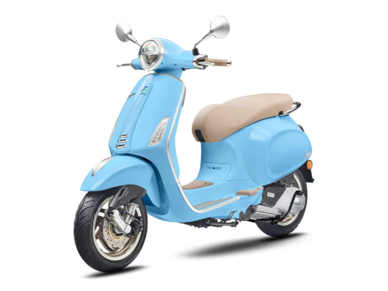 Vespa Primavera S｜排気量アップで走りも燃費も進化! 伝統のスタイルに180ccの余裕を持つベスパ新型「プリマベーラ＆スプリント」が登場【高速走行可能】