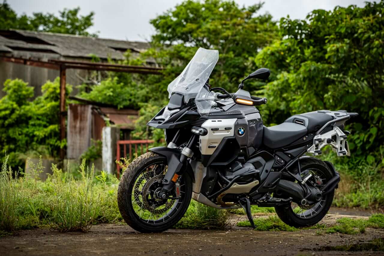 BMW R1300 GS Adventure Touring ASA|【オートマ仕様のASA&レーダー装備がロングツーリングの概念を一変させる!】BMW R1300 GS Adventure Touring ASA試乗レポート