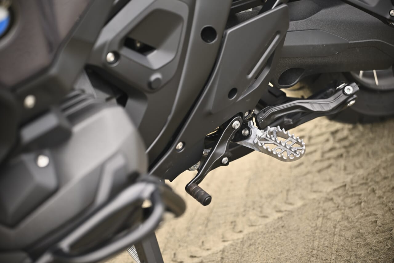 BMW R1300 GS Adventure Touring ASA|【オートマ仕様のASA&レーダー装備がロングツーリングの概念を一変させる!】BMW R1300 GS Adventure Touring ASA試乗レポート