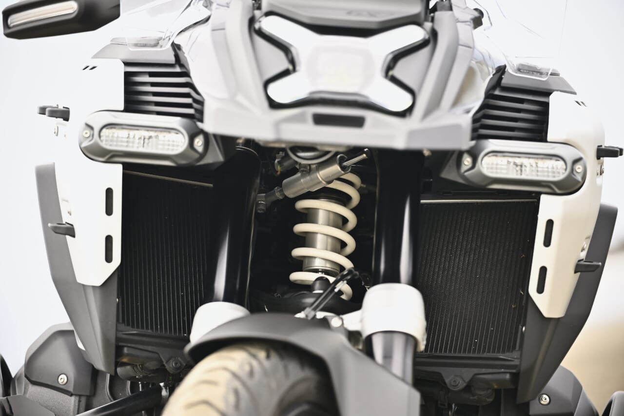 BMW R1300 GS Adventure Touring ASA|【オートマ仕様のASA&レーダー装備がロングツーリングの概念を一変させる!】BMW R1300 GS Adventure Touring ASA試乗レポート