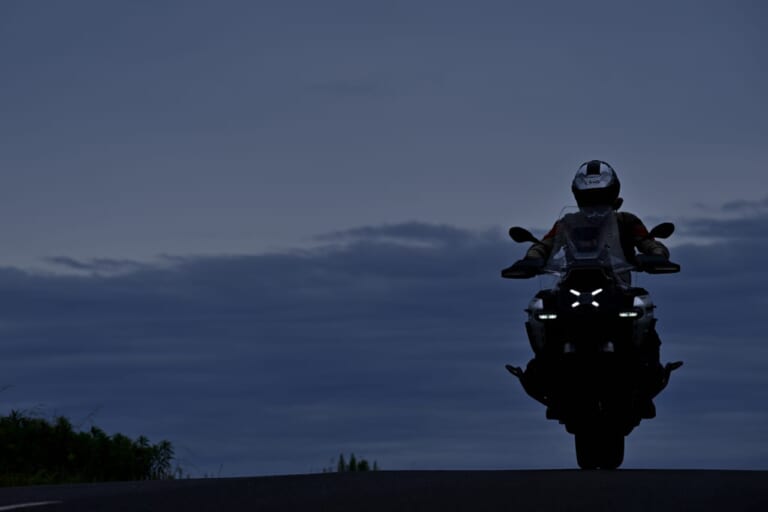 BMW R1300 GS Adventure Touring ASA|【オートマ仕様のASA&レーダー装備がロングツーリングの概念を一変させる!】BMW R1300 GS Adventure Touring ASA試乗レポート