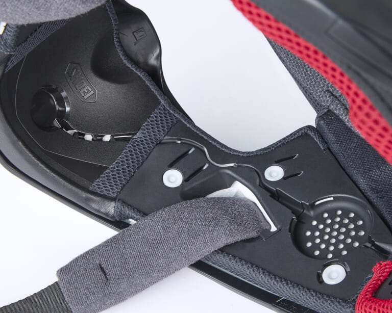 SHOEI Z-9 マイクスペース｜【ついに出た】SHOEI「Z-9」が9月発売！インカム対応＆風通し2倍弱で、大人気「Z-8」からどう変わった？