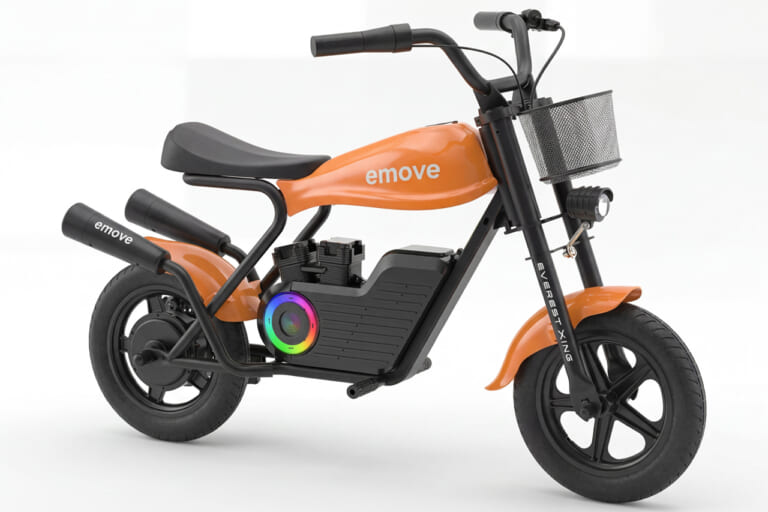 EVEREST XING emove 電動ミニバイク 新色オレンジ|「これスゴい…まるで本物」子供から大人まで楽しめるミニバイクが登場!3色展開と斬新なデザインが印象的! コスパ最高の「emove」を紹介