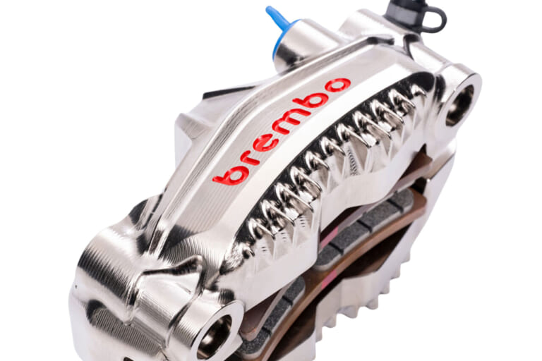 MotoGPの技術を公道へ。ブレンボから公道向けモノブロックキャリパー「GP4-MotoGP」が登場。サーキット譲りの特殊構造で圧倒的な制動力を愛車に｜MotoGPの技術を公道へ。ブレンボから公道向けモノブロックキャリパー「GP4-MotoGP」が登場。サーキット譲りの特殊構造で圧倒的な制動力を愛車に