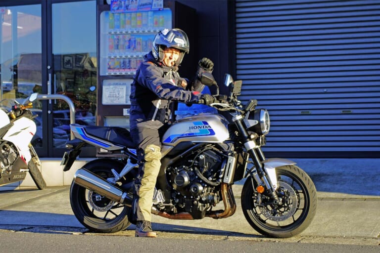 「古いバイクで来るんじゃねえ!」と怒られた思い出の店で、丸山浩が最新のCB1000Fを一番乗りで納車した話