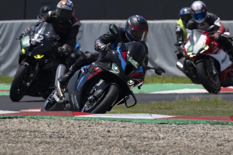 サーキットエクスペリエンス｜BMW｜鈴鹿サーキット｜M1000RR｜鈴鹿サーキットを舞台に開催される大人気走行会、ミツオカサーキットエクスペリエンス