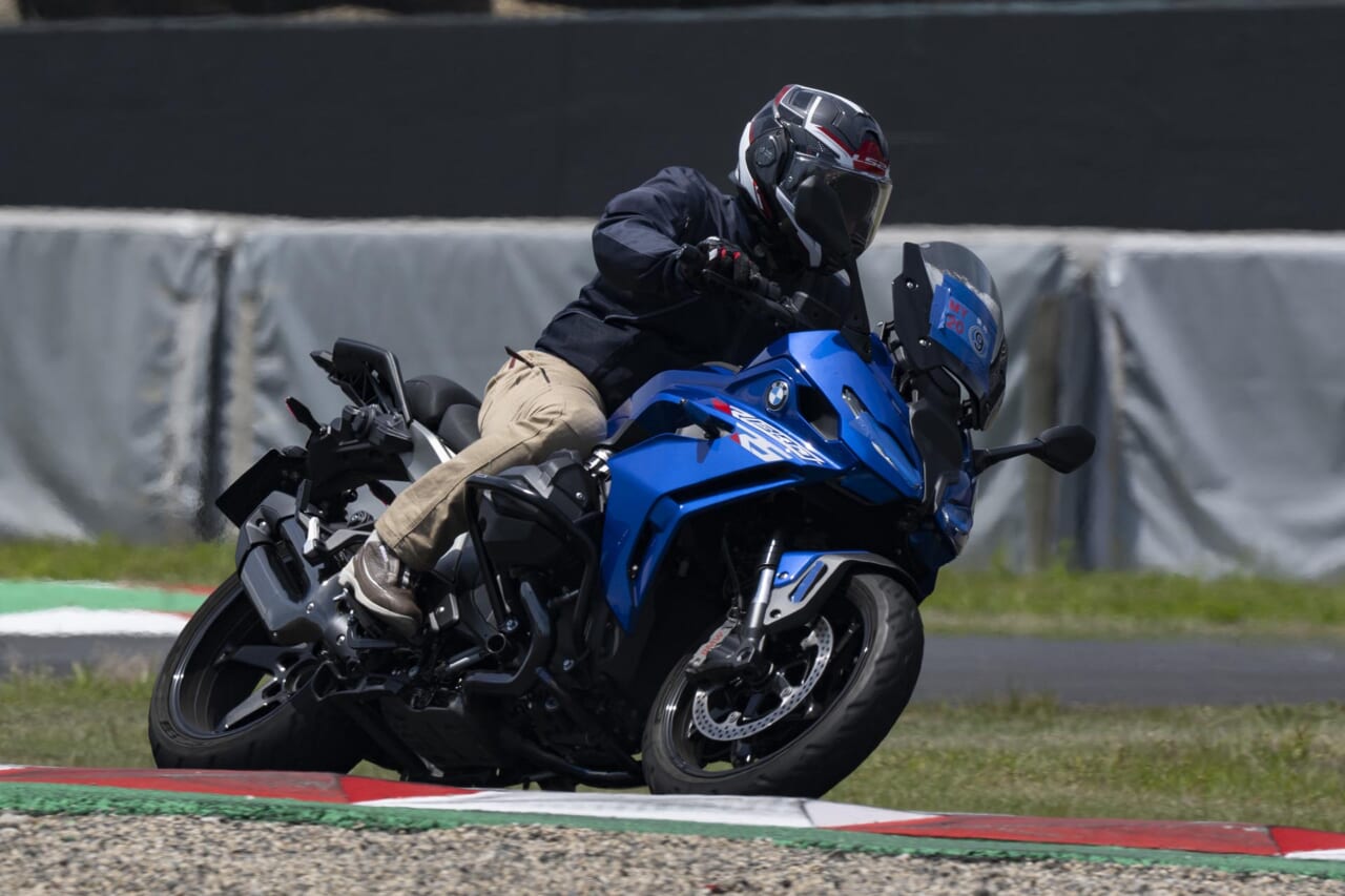 サーキットエクスペリエンス|鈴鹿サーキット|BMW Motorrad|R1300RS|鈴鹿サーキットを舞台に開催される大人気走行会、ミツオカサーキットエクスペリエンス