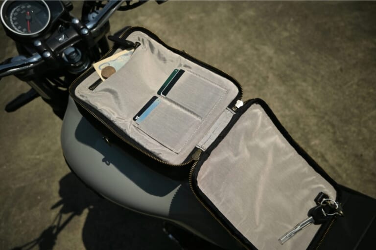 荷物の移し替えから解放されるシームレス設計。型崩れしない芯材入り構造で、バイクの美観を損なわないMOTOREAL製タンクバッグが登場|荷物の移し替えから解放されるシームレス設計。型崩れしない芯材入り構造で、バイクの美観を損なわないMOTOREAL製タンクバッグが登場