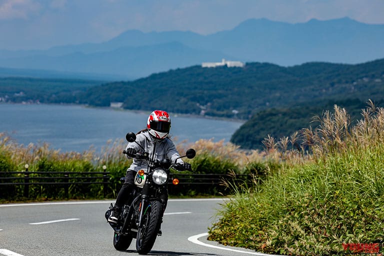 Royal Enfield HUNTER 350｜「スズキってこんなに楽しかったの!?」岡崎静夏が驚いた2025年のベスト試乗3台！【ホンダとヤマハ、カワサキの違いも語る】
