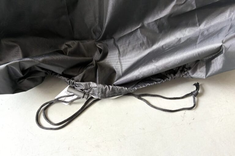 BLAZE E CARGO|荷物を積んだままでもしっかり覆えて、車体へのフィット感を高める調整機能付き。雨風や紫外線を防ぐ”小さな軽トラ”専用フルカバーが登場【ブレイズ イーカーゴ】