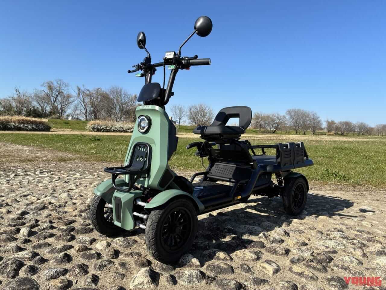 ブレイズ イーカーゴ｜積載性と安定性を兼ね備えた”小さな軽トラ”「ブレイズ イーカーゴ」。試乗体験会が6/27、28に開催決定【ミニカーやキックボード、変形バイクもあり!】