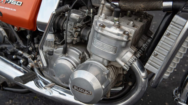 【スズキ5月ニュースまとめ】50年前の名車が150万円超え!? 新型SV-7GXの全貌や「免許不要」の次世代4輪まで一気読み!
