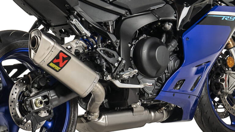 公道で輝くヤマハ「YZF-R9」の3気筒サウンドがより上質に。安心のJMCA認証フルエキゾーストマフラーが登場