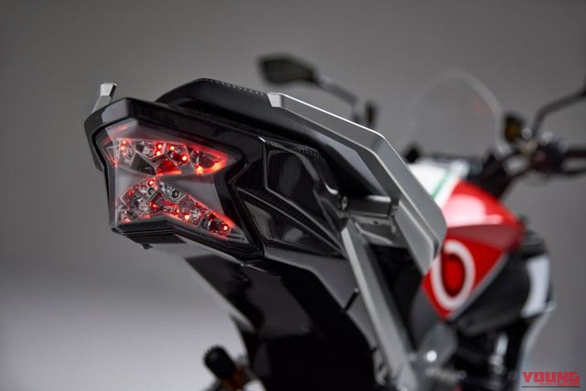 bimota TESI H2 TERA｜フロントフォークなし・究極のハブステア×200馬力! アドベンチャーの常識を激変させる、スーパーチャージャー搭載のビモータ新型「TESI H2 TERA」が日本上陸