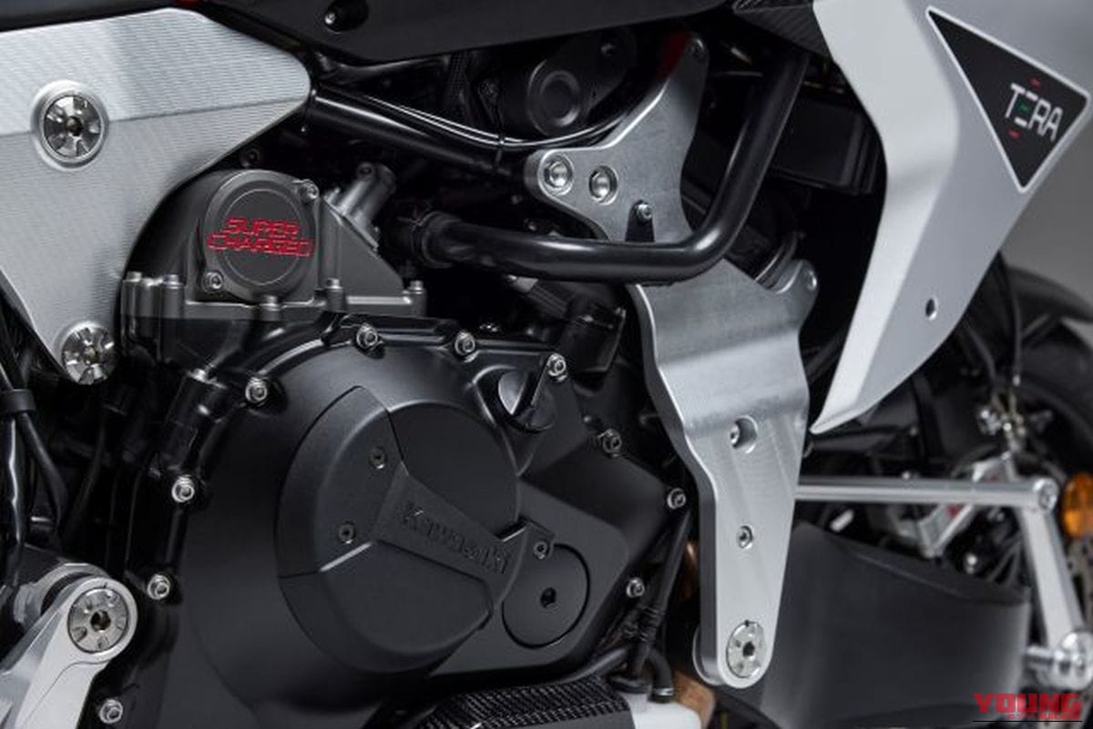 bimota TESI H2 TERA|フロントフォークなし・究極のハブステア×200馬力! アドベンチャーの常識を激変させる、スーパーチャージャー搭載のビモータ新型「TESI H2 TERA」が日本上陸