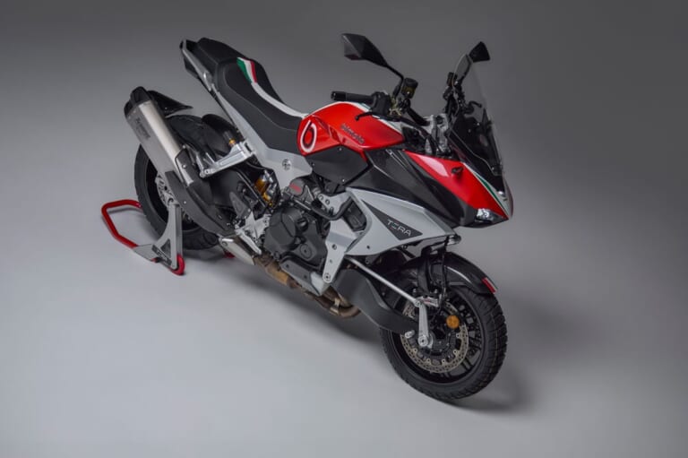 bimota TESI H2 TERA｜フロントフォークなし・究極のハブステア×200馬力! アドベンチャーの常識を激変させる、スーパーチャージャー搭載のビモータ新型「TESI H2 TERA」が日本上陸