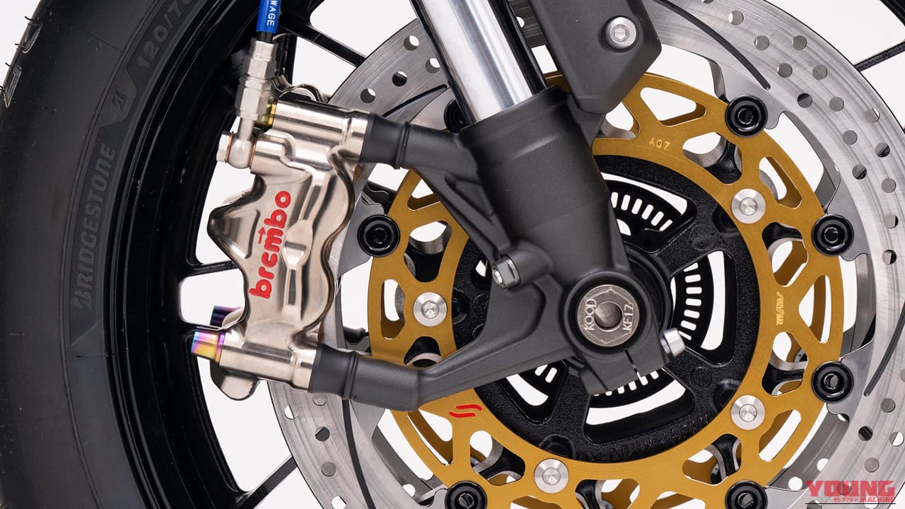 Z900RSやCB1000Fに適合し、ブレンボキャリパーとの相性も抜群。プロト×サンスターの美しいゴールドブレーキディスクが登場