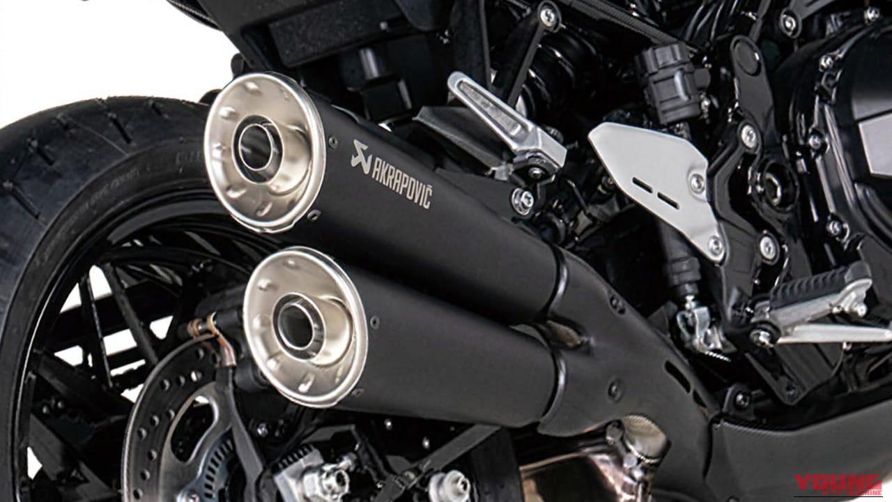 新型Z900RSに調和するブラックの輝き。迫力の2本出しと品格あるサウンドが魅力の、アクラポビッチJMCA認証マフラーが登場
