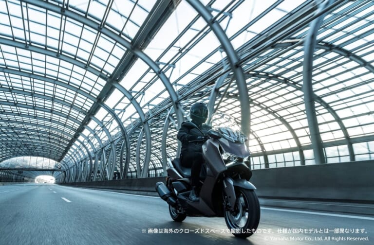 YAMAHA XMAX｜迷わない、疲れない、そして美しい。250ccクラススクーターの頂点を揺るがすヤマハXMAX 2026年モデルが登場