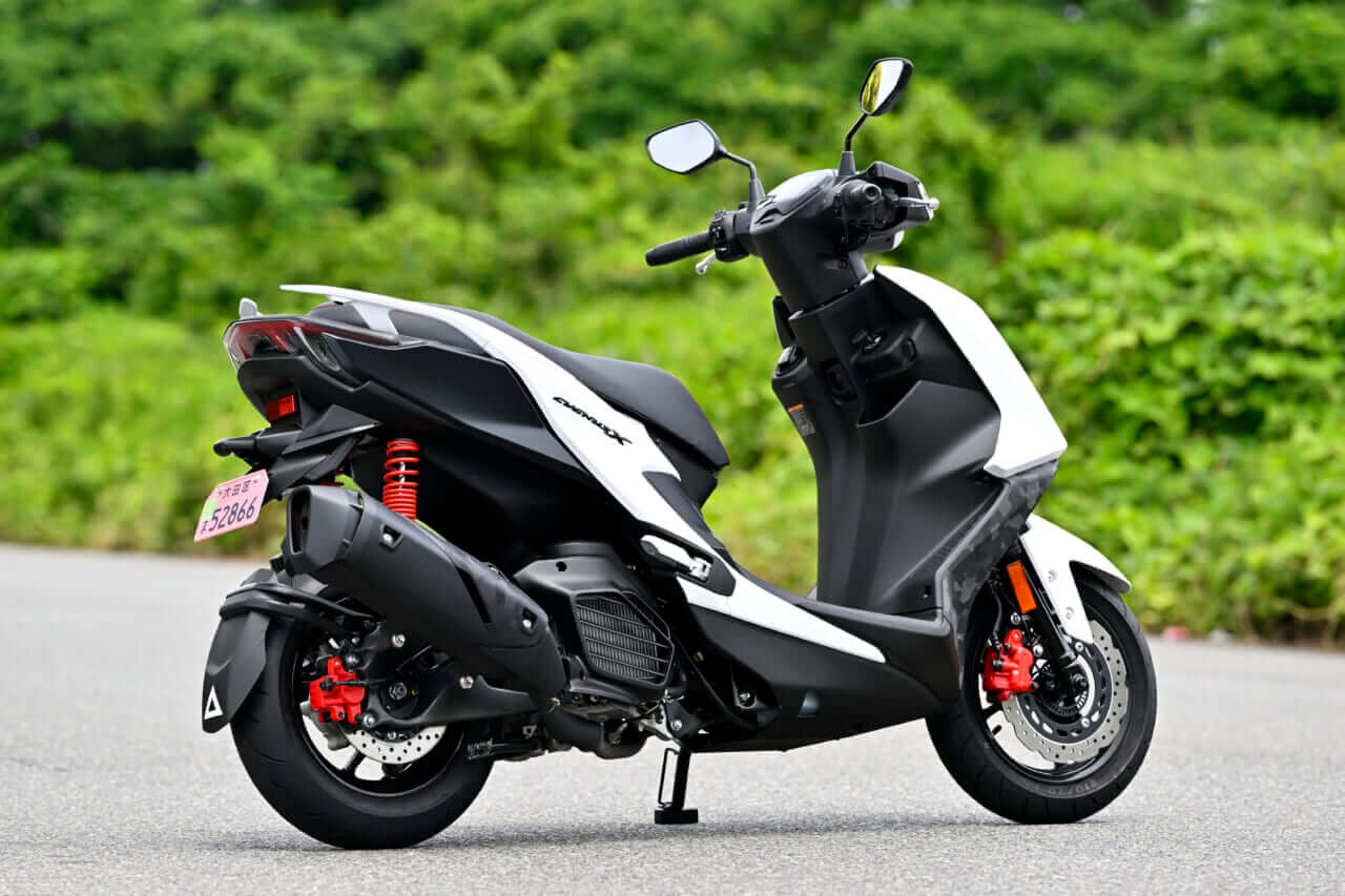 シグナスX｜【コーナリングが別次元に良くなった！】ヤマハ シグナスX2026年モデル試乗レポート