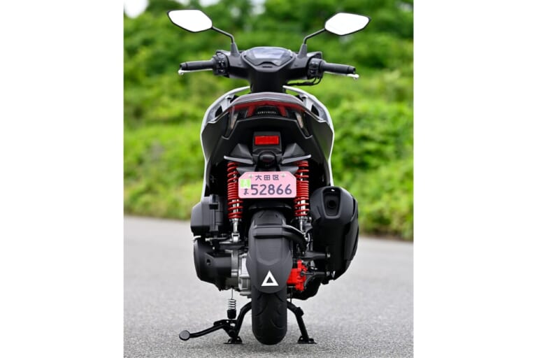 シグナスX|【コーナリングが別次元に良くなった!】ヤマハ シグナスX2026年モデル試乗レポート