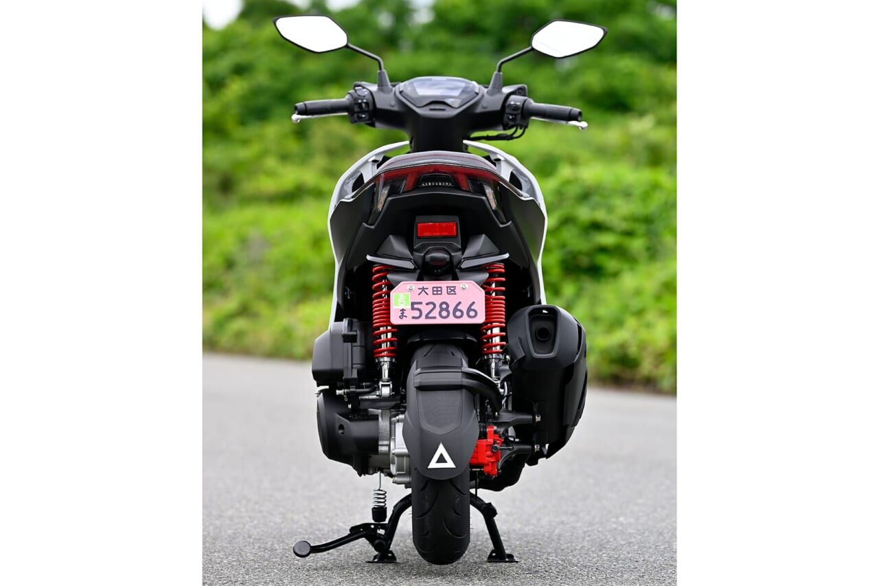 シグナスX｜【コーナリングが別次元に良くなった！】ヤマハ シグナスX2026年モデル試乗レポート