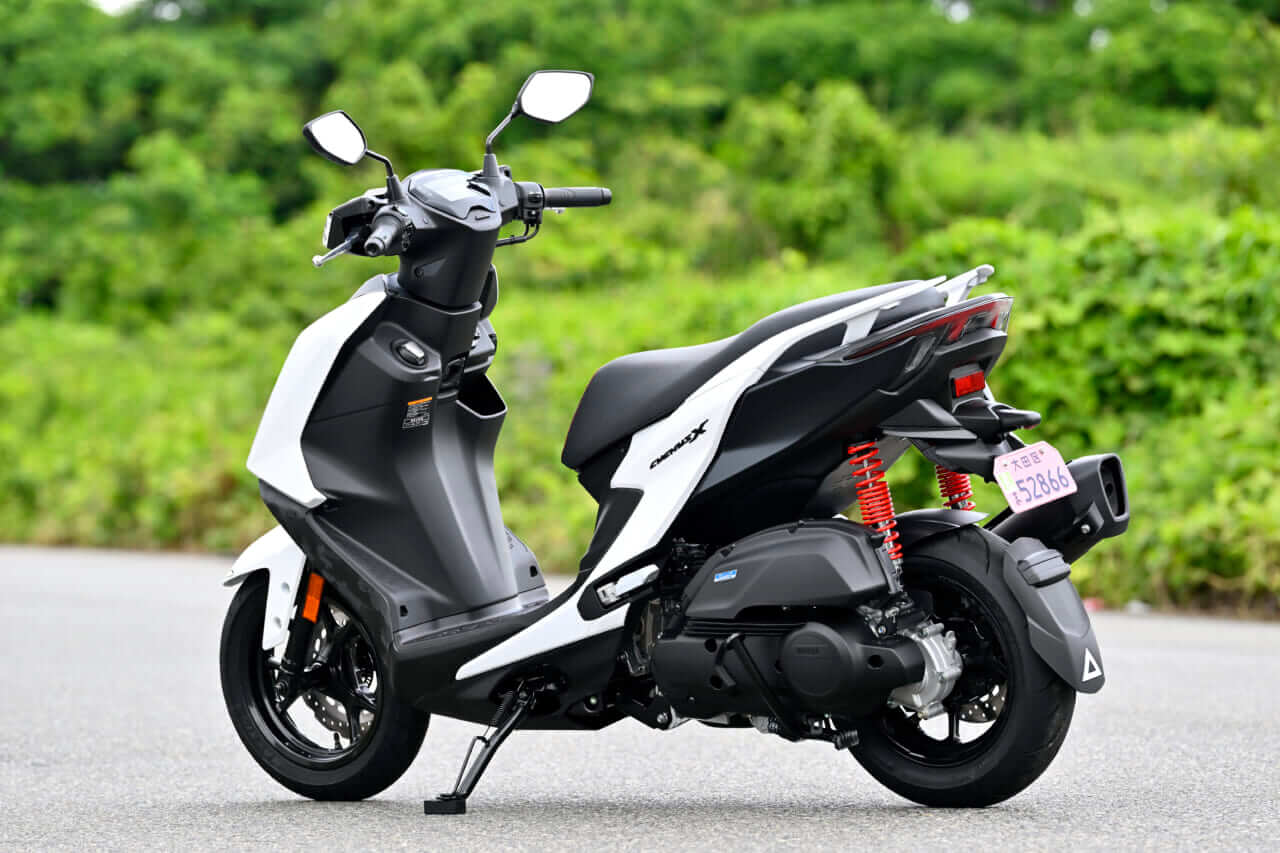 シグナスX｜【コーナリングが別次元に良くなった！】ヤマハ シグナスX2026年モデル試乗レポート