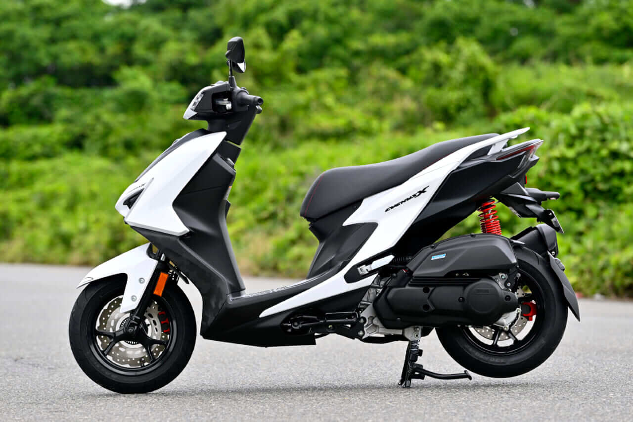 シグナスX｜【コーナリングが別次元に良くなった！】ヤマハ シグナスX2026年モデル試乗レポート