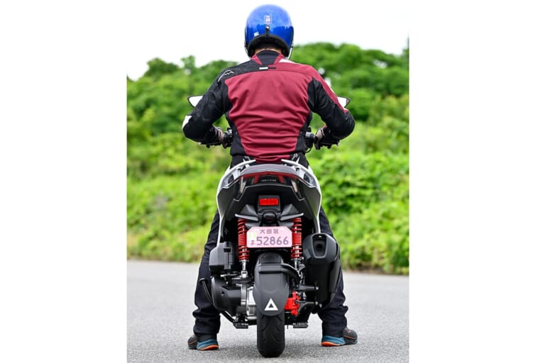 シグナスX|【コーナリングが別次元に良くなった!】ヤマハ シグナスX2026年モデル試乗レポート