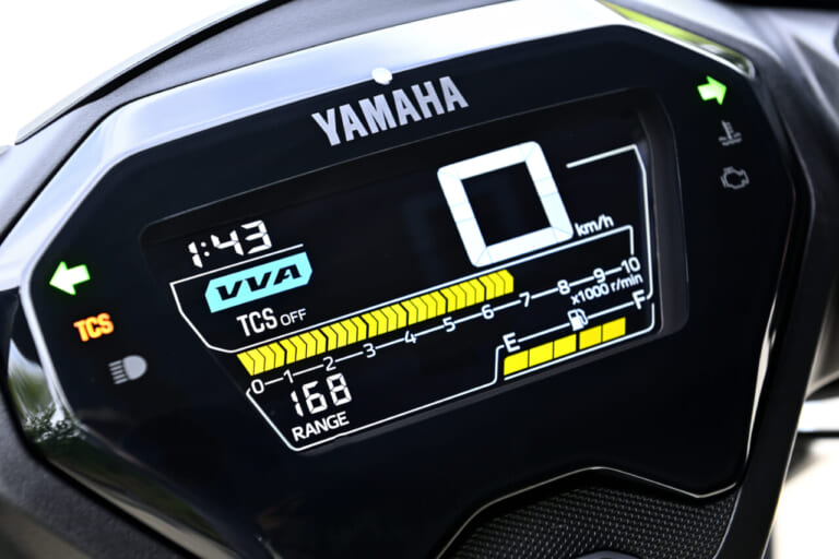 シグナスX|【コーナリングが別次元に良くなった!】ヤマハ シグナスX2026年モデル試乗レポート
