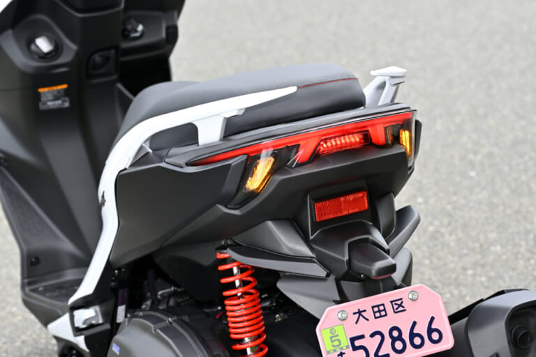 シグナスX|【コーナリングが別次元に良くなった!】ヤマハ シグナスX2026年モデル試乗レポート