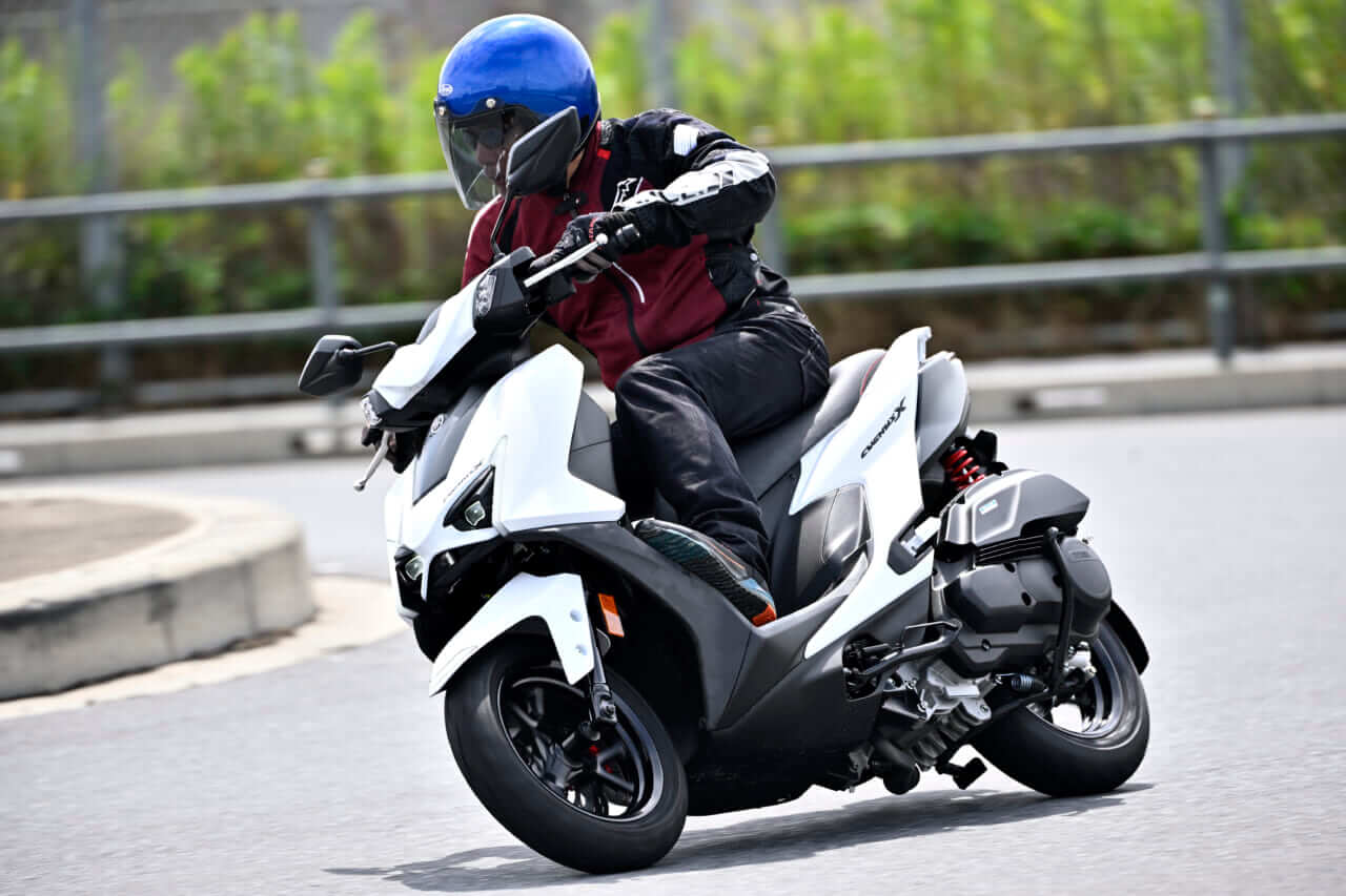 |【コーナリングが別次元に良くなった!】ヤマハ シグナスX2026年モデル試乗レポート