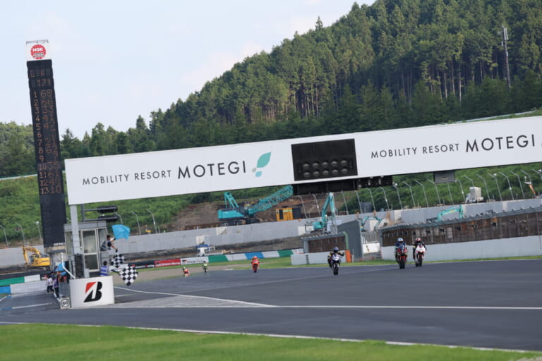 もて耐2026｜【もて耐レポート】世界耐久選手権や全日本現役ライダーも楽しんだ29年目の耐久レース