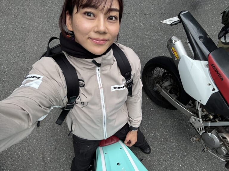 女優・指出瑞貴_コラム|女優・指出瑞貴の『バイク×音楽×コーヒーdiary(仮)』その14〜夏はバイク乗る=アイスがセット ですよね?!ちょっとそこまでツーリングだよ!~