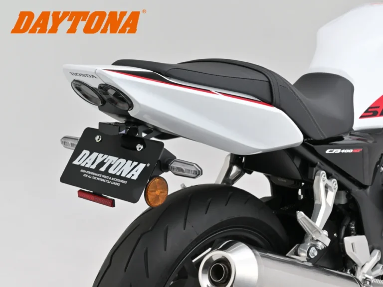 Eクラッチ搭載で大注目の’26 CB400SF E-Clutch／CBR400R FOUR E-Clutch！ デイトナから早くも走りと日常を激変させる定番＆必須カスタムパーツが一挙登場！