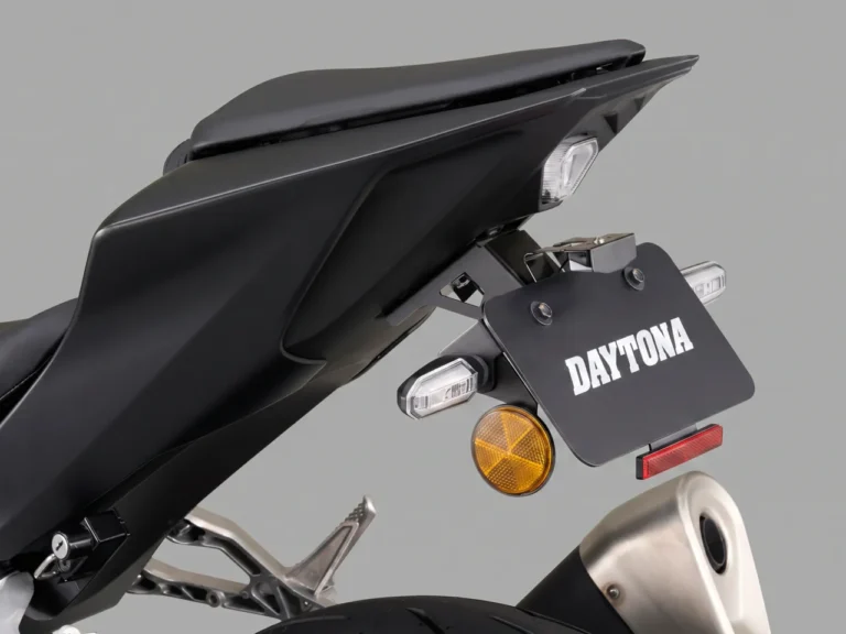 デイトナ_CBR400R FOUR E-Clutch用カスタムパーツ|話題の4気筒×Eクラッチ機に早くも即戦力パーツ登場! CBR400R FOUR E-Clutch(’26)用カスタムパーツ一挙紹介