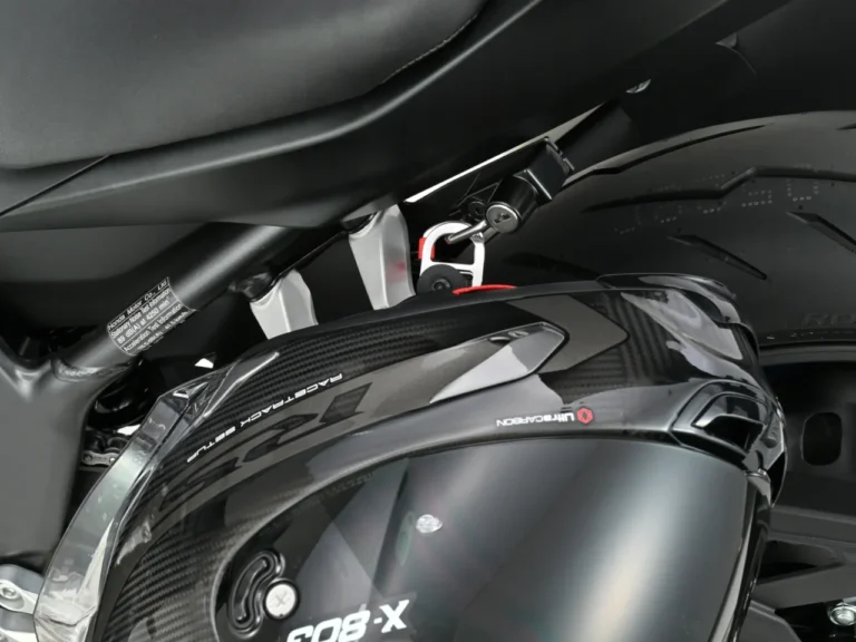 デイトナ_CBR400R FOUR E-Clutch用カスタムパーツ|話題の4気筒×Eクラッチ機に早くも即戦力パーツ登場! CBR400R FOUR E-Clutch(’26)用カスタムパーツ一挙紹介
