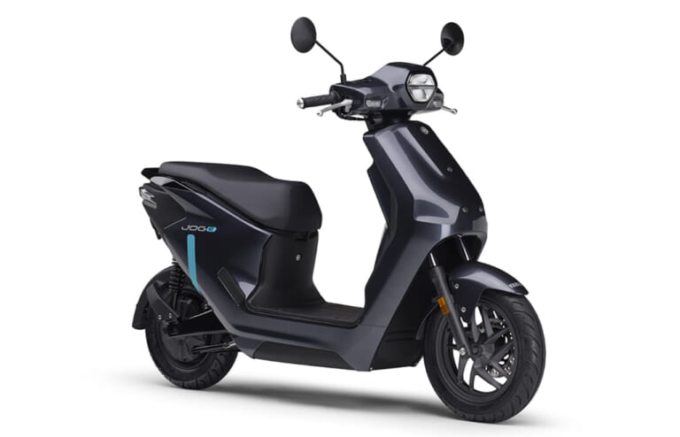 YAMAHA JOG E｜車両単体なら約16万円！ 伝統のデザインに最新の頭脳と航続距離53kmで日常をカバーする、ヤマハの原付一種EVスクーターが全国発売【JOG E】