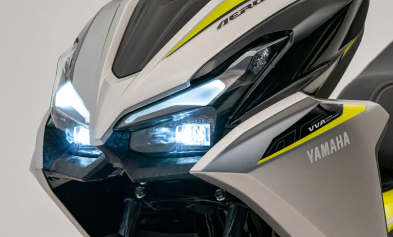 YAMAHA AEROX ABS|シフトダウンできるオートマ!? スクーターの皮を被ったスーパースポーツが電子制御CVTを引っ提げヤマハから登場【アエロックスABS】
