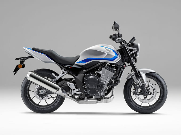 HONDA CB400 SUPER FOUR E-Clutch|伝説のスーフォアが100万円切りで復活! スマホ連携からEクラッチまでフル装備、進化したホンダ新型「CB400スーパーフォア」が8/21に発売