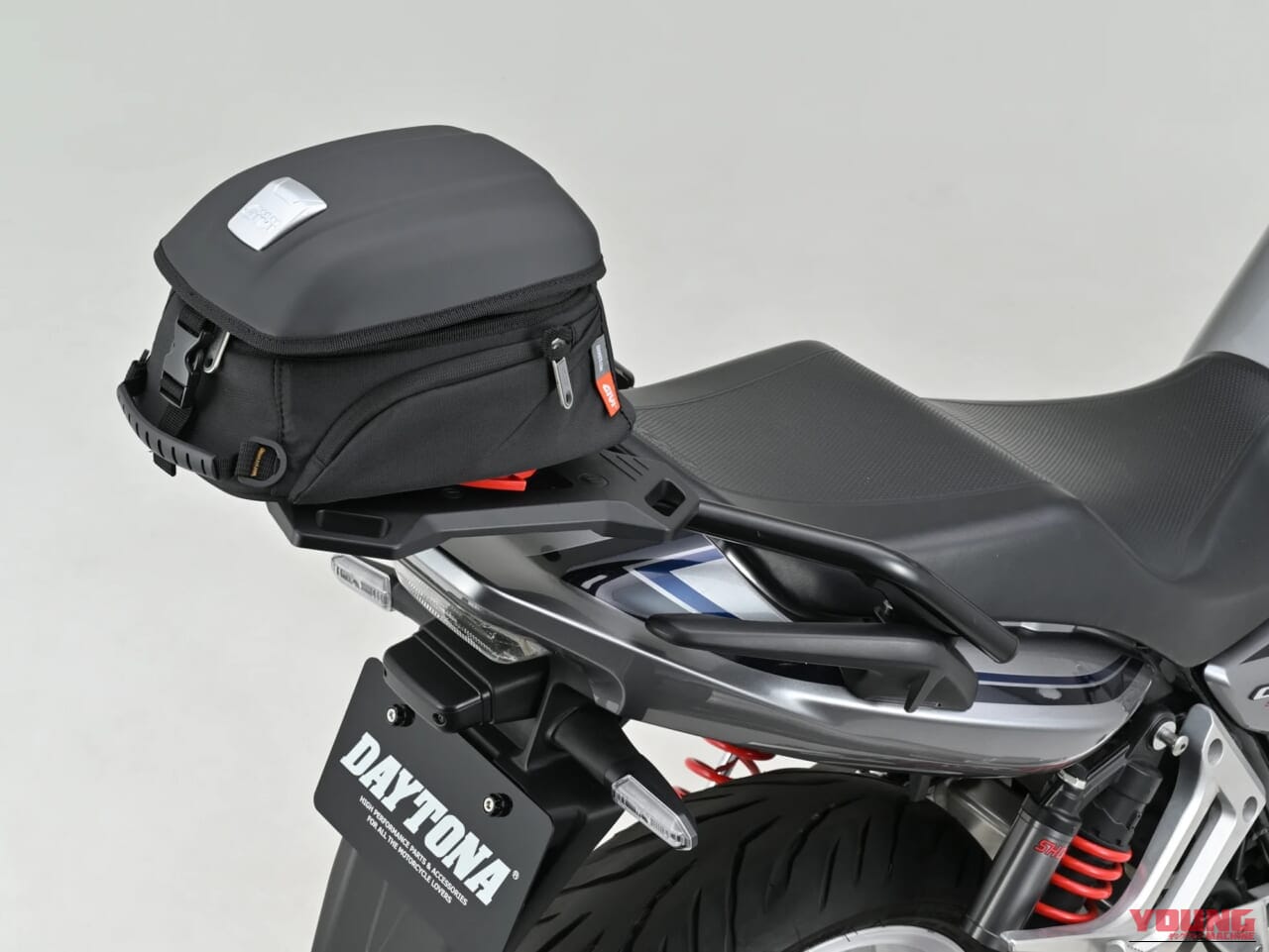 |デイトナから旅バイクの積載性を激変させる決定版キャリアが登場! その名も「クロスリンクキャリア」!!