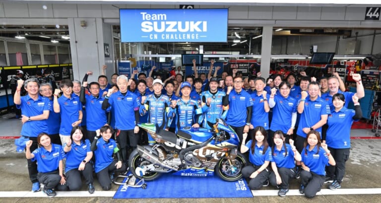 サステナブル燃料のGSX-R1000Rが激闘の8耐を激走！ スズキの“未来への挑戦”は前作超えの7位フィニッシュ！