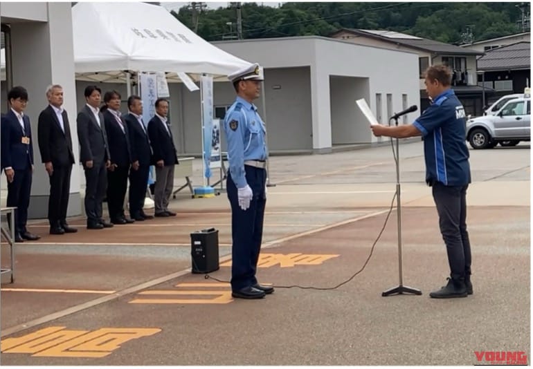 高山警察署_セーフティライダー宣言｜【飛騨高山】ライダーの聖地で一大プロジェクト始動！「セーフティライダー宣言」で限定オリジナルステッカーを手に入れよう！