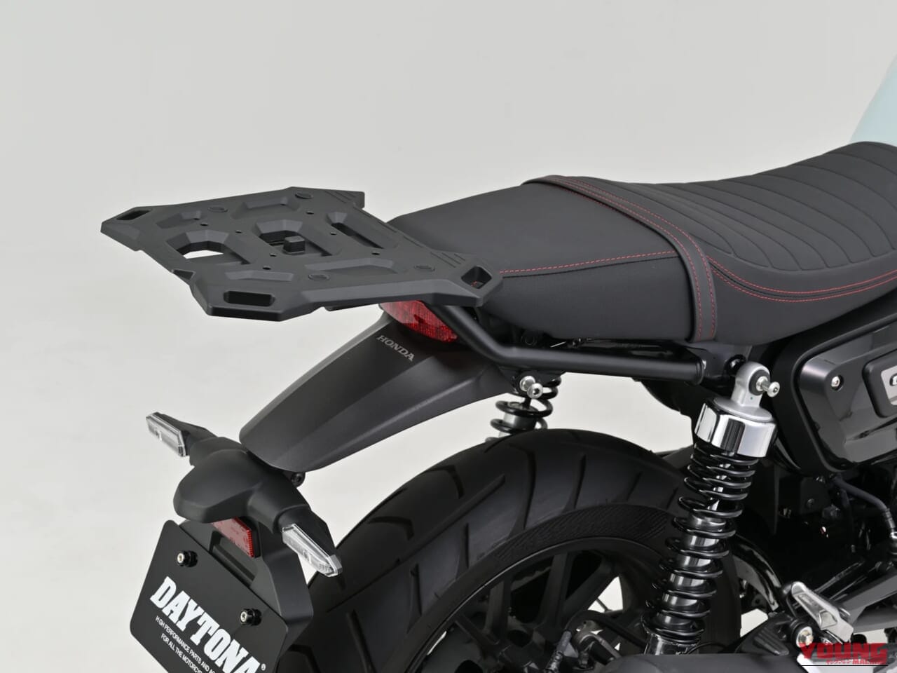 デイトナから旅バイクの積載性を激変させる決定版キャリアが登場！ その名も「クロスリンクキャリア」！！