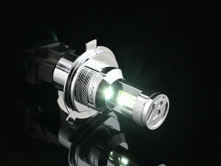 LEDヘッドライトバルブ プレシャス・レイ R2|従来品比1.4倍の爆光&コスパ最強のLEDヘッドライトバルブ! デイトナから待望の「プレシャス・レイ」新作2モデルが降臨!