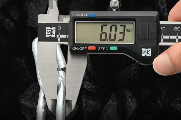 デイトナ ストロンガーチェーンロック Φ6 キーロックタイプ｜コンパクトで軽量化を実現しながら高い強度を発揮！ 車体を傷つけにくい安心設計。携帯にも便利なスチール合金製モデルを紹介［デイトナ・ストロンガーチェーンロック］