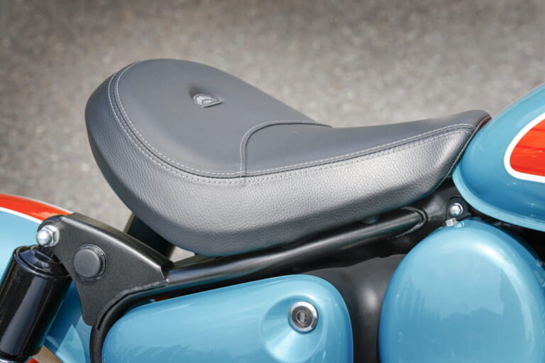 ROYAL ENFIELD GOAN CLASSIC 350|アシスト&スリッパークラッチ初搭載で乗りやすさ倍増。 ロイヤルエンフィールドのボバースタイルクルーザーが2026年モデルとして進化【ゴアン・クラシック350】